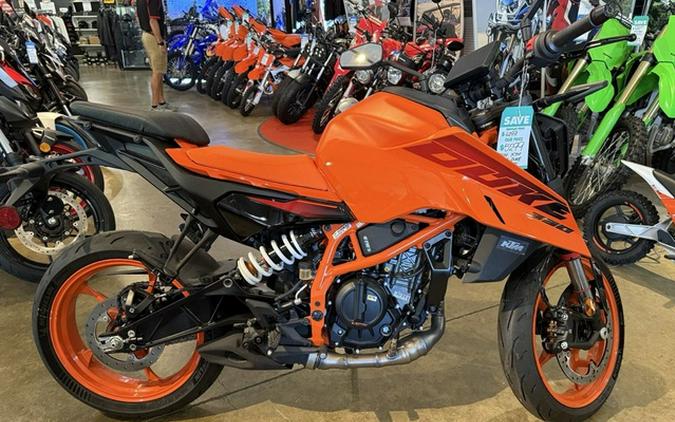 2024 KTM Duke 390