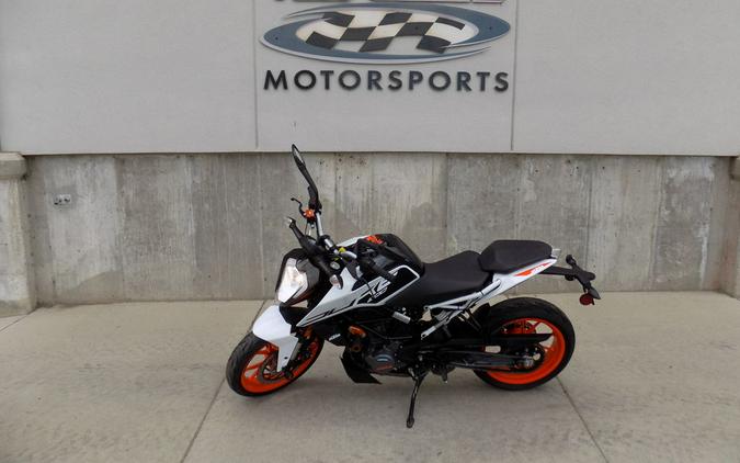 2021 KTM 200 Duke