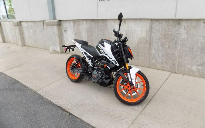 2021 KTM 200 Duke