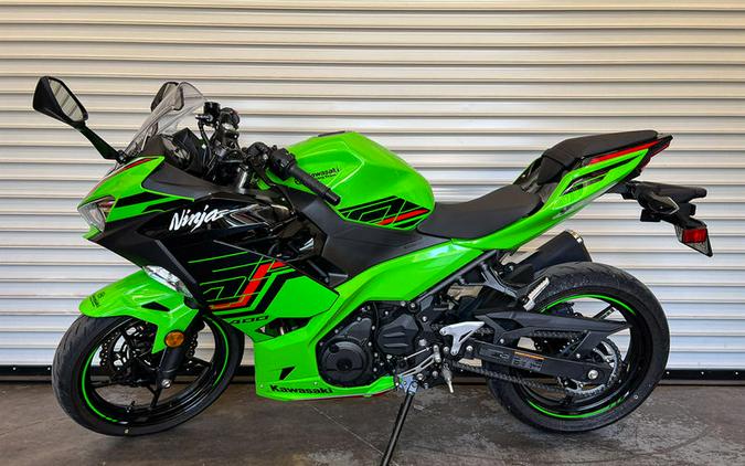 2023 Kawasaki Ninja® 400 KRT Edition