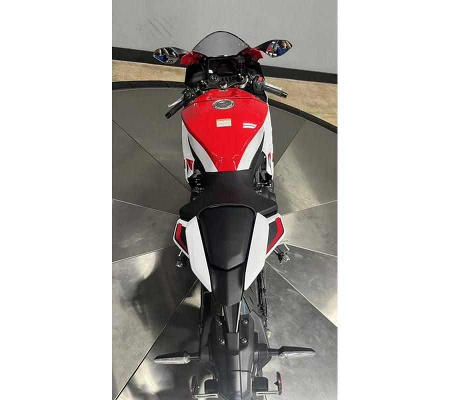 2026 Yamaha YZF-R9 70th Anniversary Edition