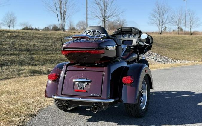 2022 Harley-Davidson® FLHTCUTG - Tri Glide® Ultra
