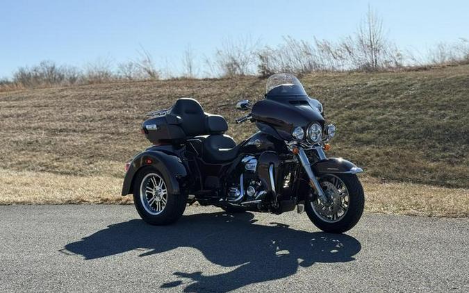 2022 Harley-Davidson® FLHTCUTG - Tri Glide® Ultra