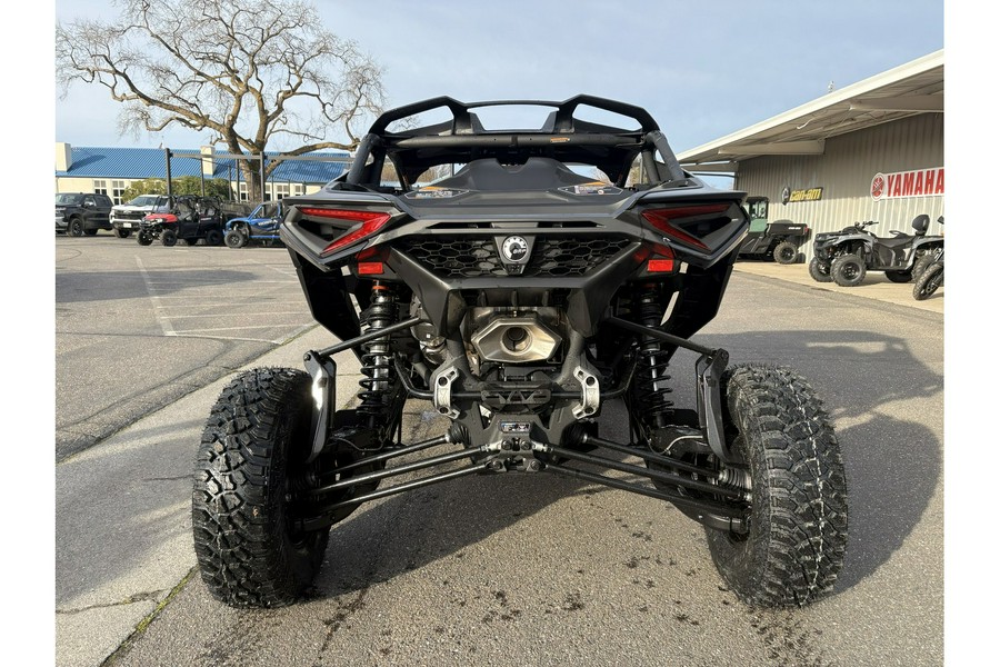 2026 Can-Am Maverick R X RS With Smart Shox