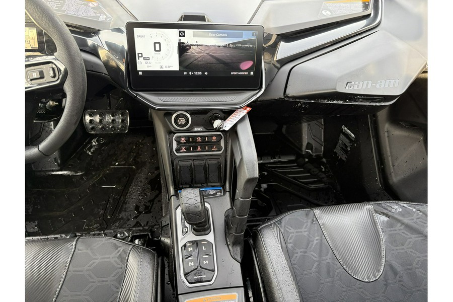 2026 Can-Am Maverick R X RS With Smart Shox