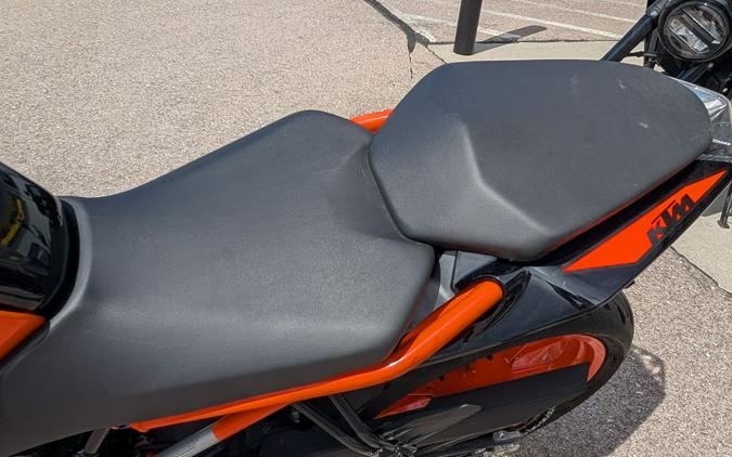 2023 KTM 200 Duke