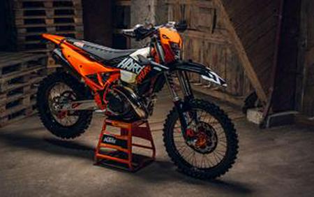 2027 KTM 300 XC-W Hardenduro