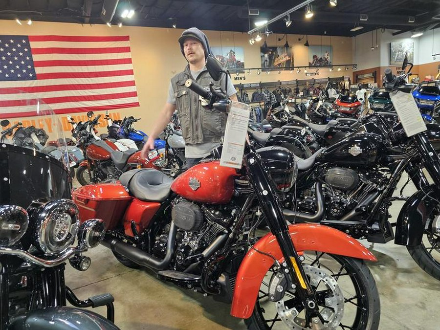 2025 Harley-Davidson® FLHRXS - Road King® Special