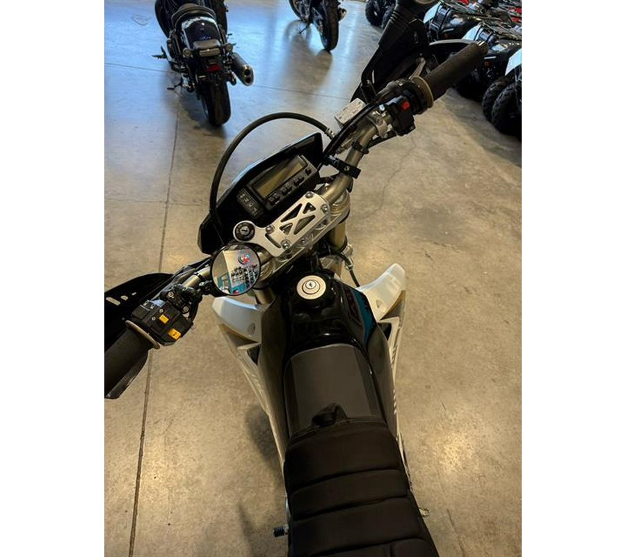 2015 Suzuki DR-Z400SM