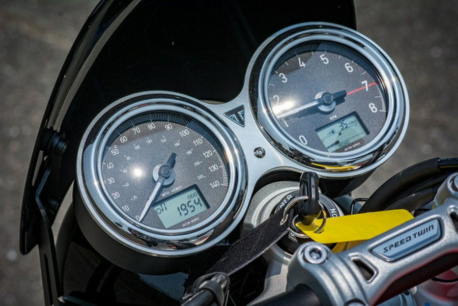 2022 Triumph Speed Twin Red Hopper