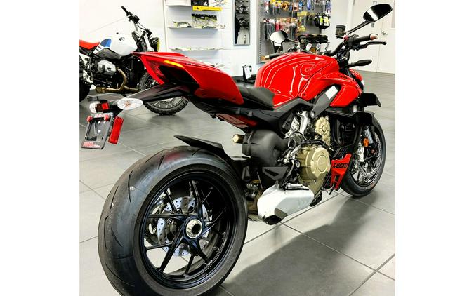 2024 Ducati Streetfighter V4 (FL) - Red