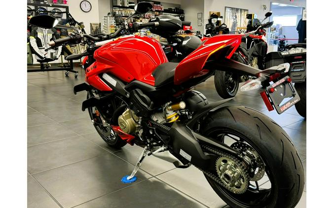 2024 Ducati Streetfighter V4 (FL) - Red