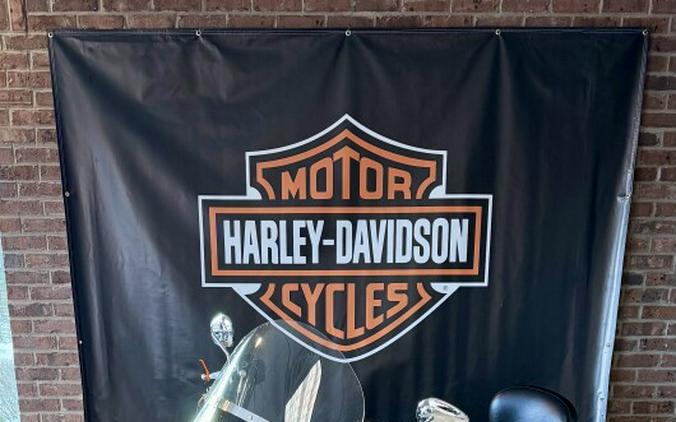2018 Harley-Davidson Heritage Classic 114