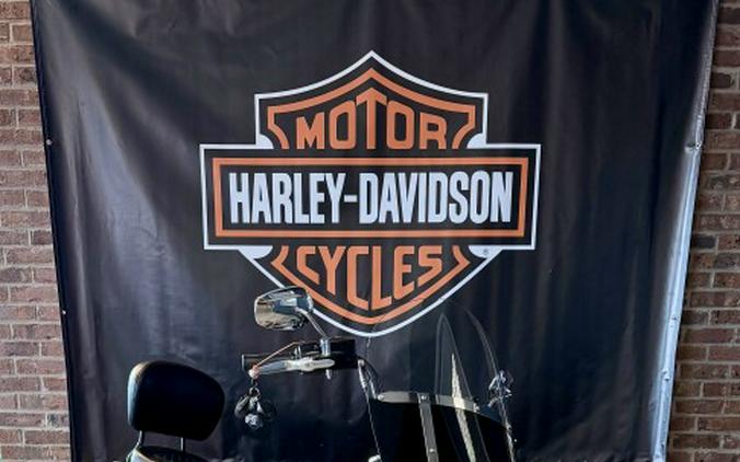 2018 Harley-Davidson Heritage Classic 114