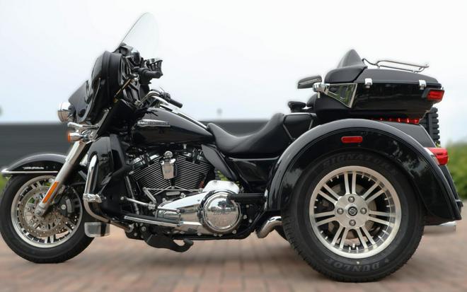 2020 Harley-Davidson Tri Glide Ultra FLHTCUTG