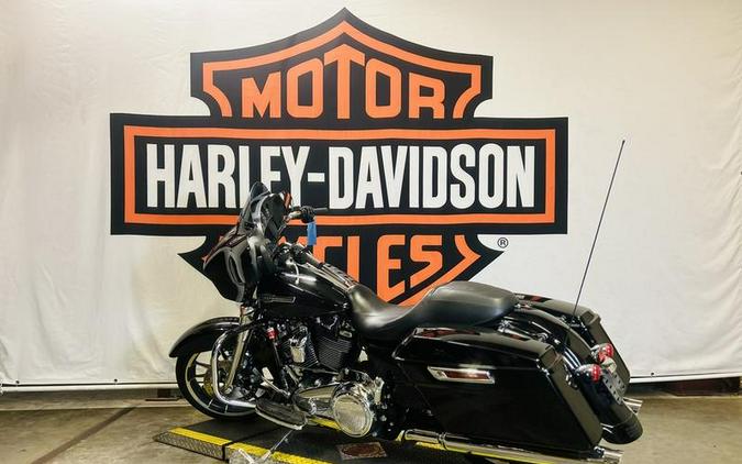 2022 Harley-Davidson® FLHX - Street Glide®