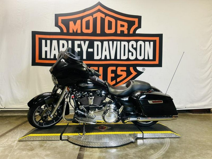 2022 Harley-Davidson® FLHX - Street Glide®