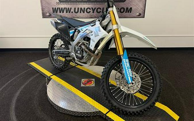 2019 Suzuki RM-Z250 Review (15 Fast Facts)