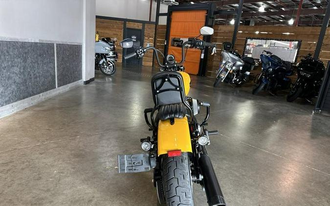 2025 Harley-Davidson® FXBB - Street Bob®