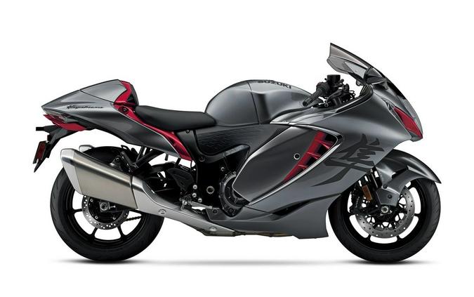 2022 Suzuki Hayabusa Review: Hypersport Track Time!