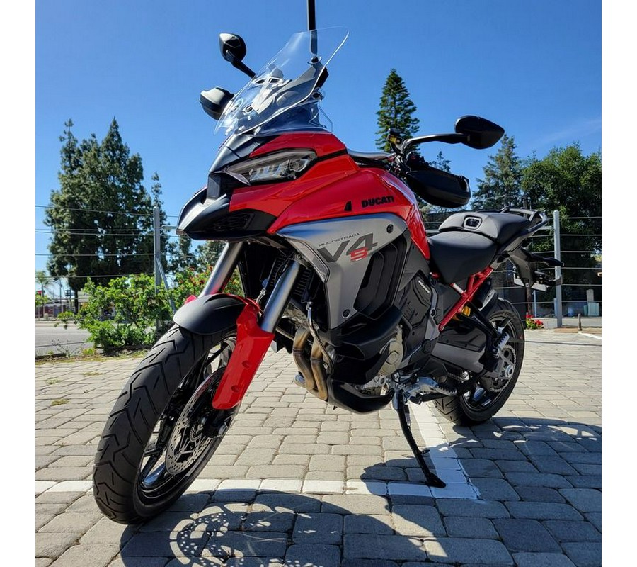 2026 Ducati Multistrada V4s Travel & Radar