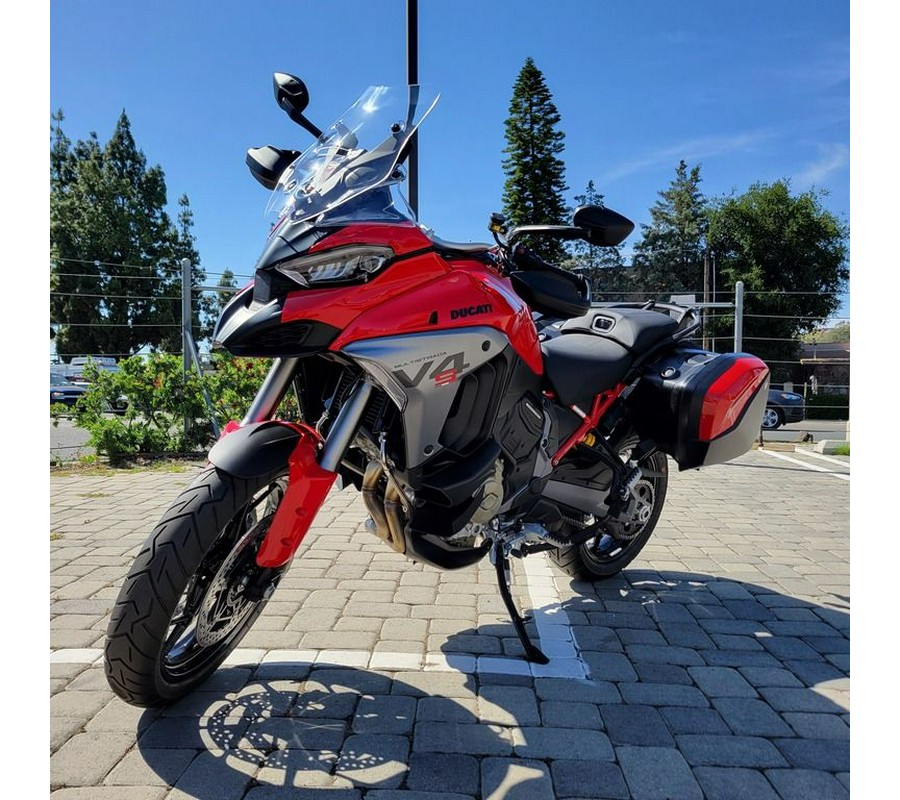 2026 Ducati Multistrada V4s Travel & Radar