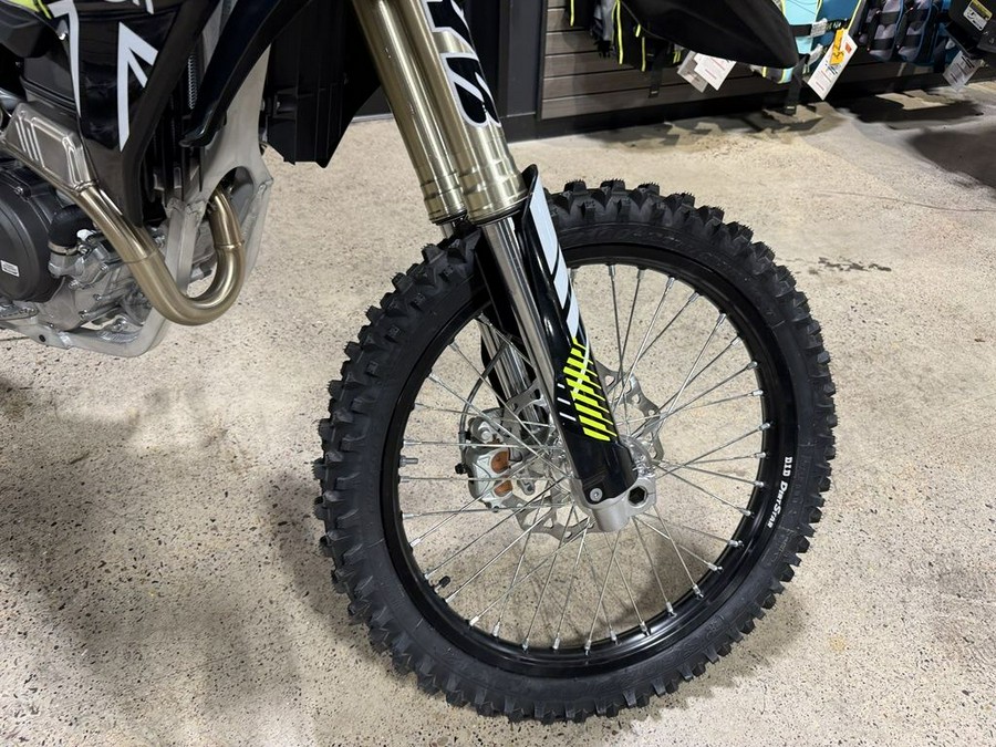 2025 Triumph TF 250-x