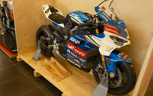 2025 Ducati Panigale V4 S Tricolore