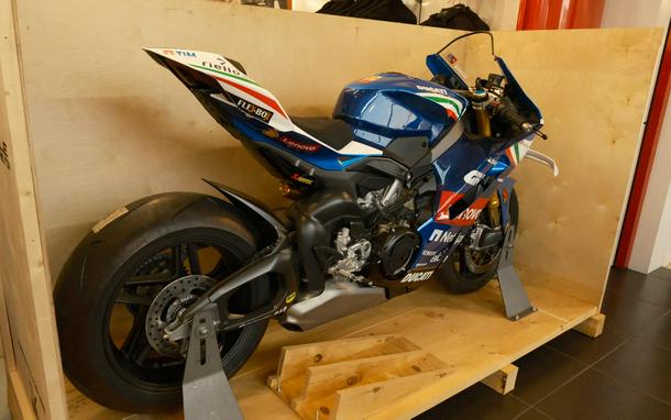 2025 Ducati Panigale V4 S Tricolore