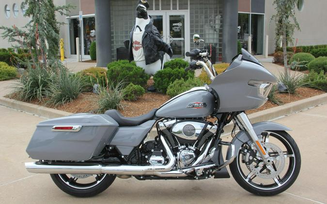 2026 Harley-Davidson Road Glide Solo Model