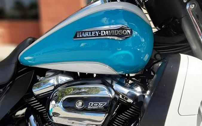 2017 Harley-Davidson® FLHTCU - Electra Glide® Ultra Classic®