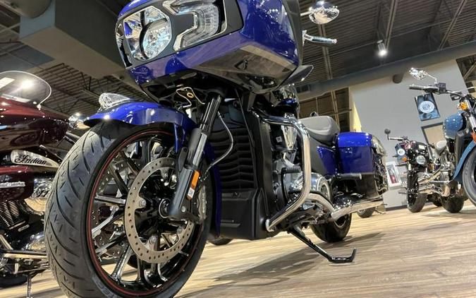 2022 Indian Motorcycle® Challenger® Limited Spirit Blue Metallic/Black Metallic