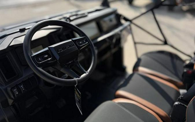 2026 Can-Am® Defender MAX LONE STAR HD11