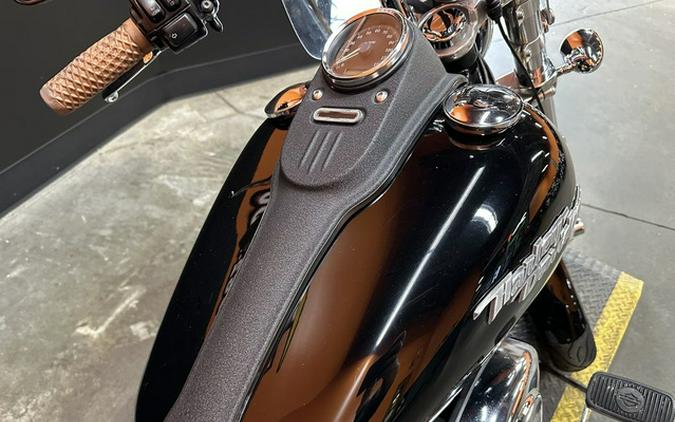 2006 Harley-Davidson FXDBI - Dyna Street Bob
