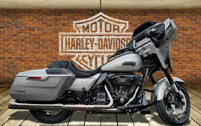 Harley-Davidson 2023 CVO™ Street Glide