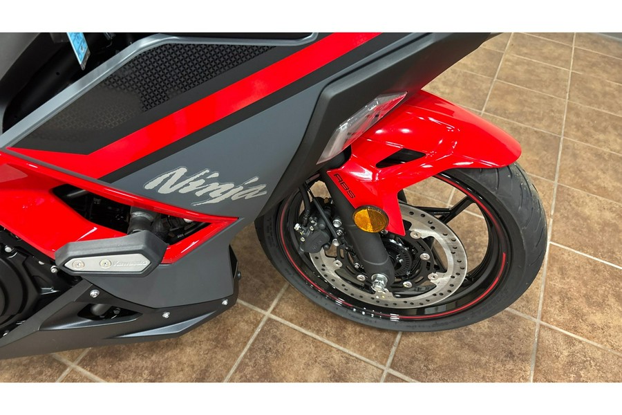 2025 NINJA 500 EX - Kawasaki