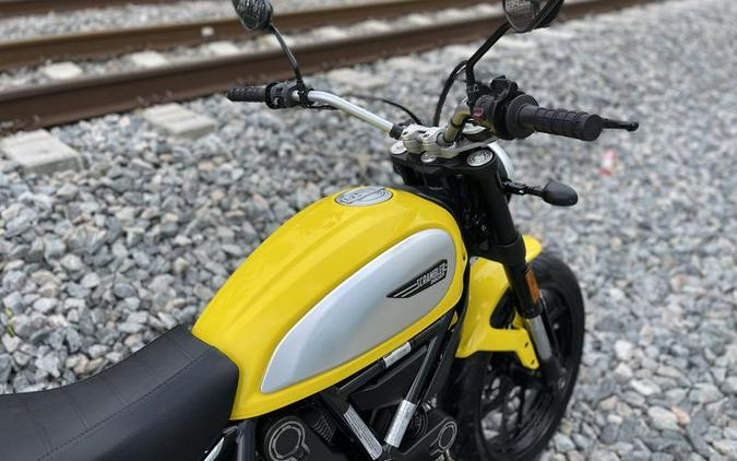 2015 Ducati Scrambler Icon '62 Yellow