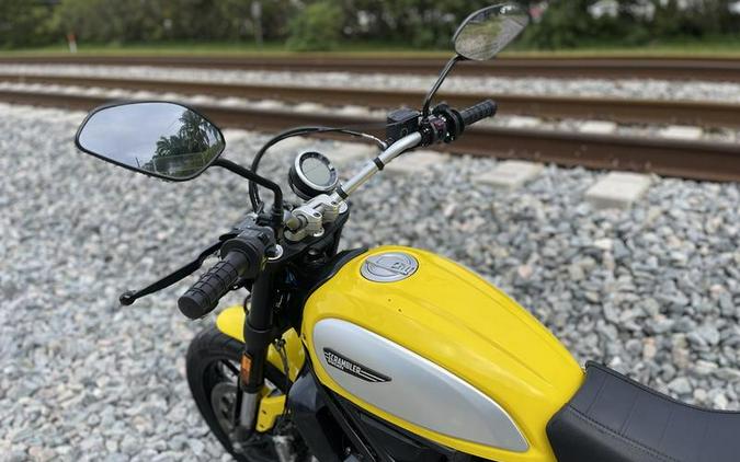 2015 Ducati Scrambler Icon '62 Yellow