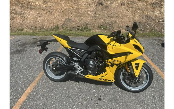 2024 Suzuki GSX 8R - Suzuki