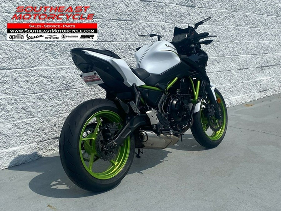 2021 Kawasaki Z650 ABS Pearl Blizzard White/Metallic Spark Black