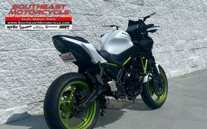 2021 Kawasaki Z650 ABS Pearl Blizzard White/Metallic Spark Black