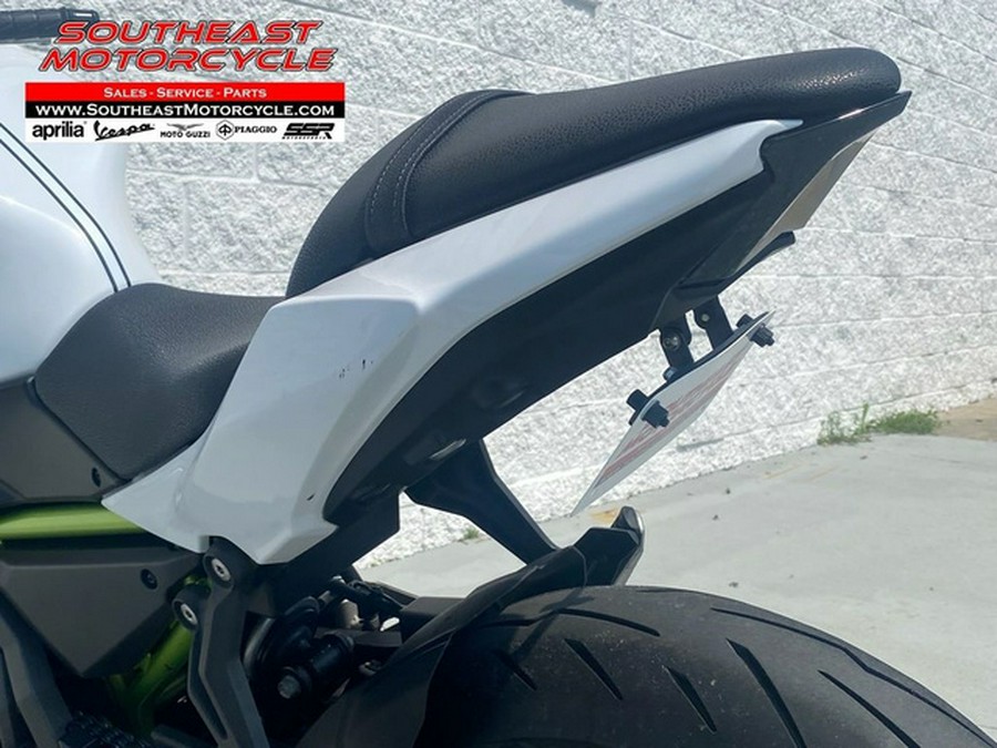 2021 Kawasaki Z650 ABS Pearl Blizzard White/Metallic Spark Black