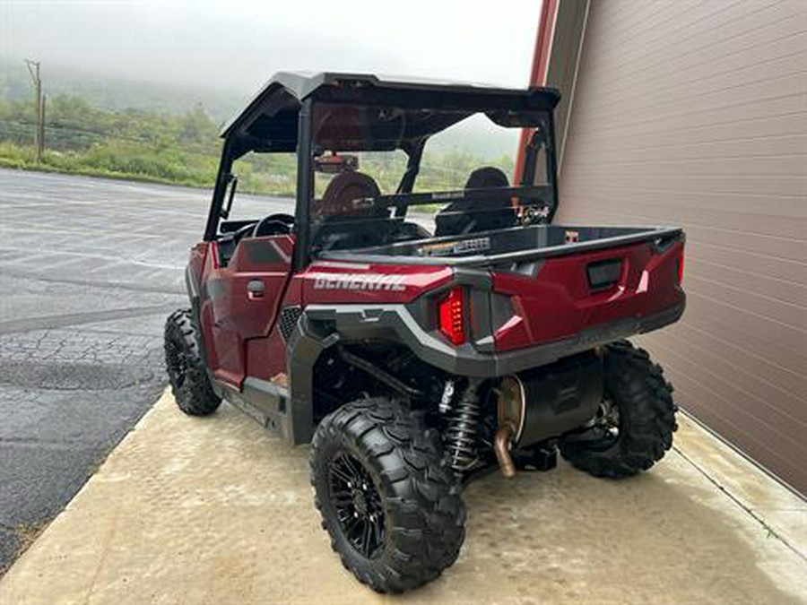 2021 Polaris General 1000 Deluxe Ride Command