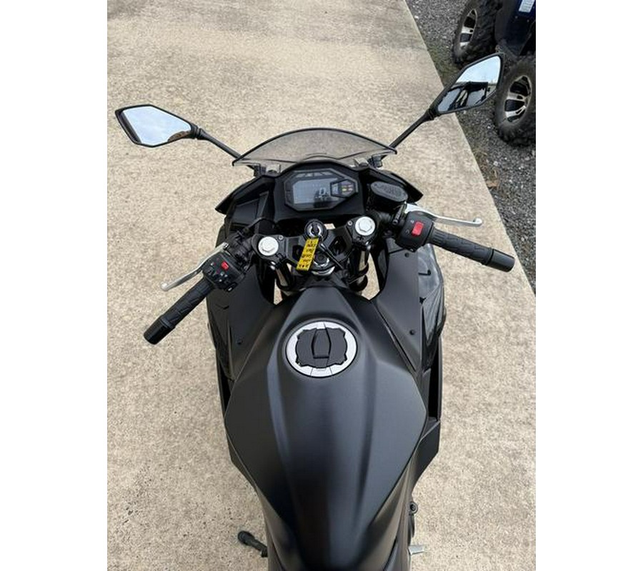 2026 Kawasaki Ninja® 500 ABS Metallic Flat Spark Black