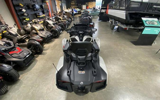 2021 Can-Am® Spyder® RT SE6