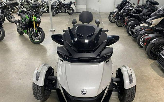 2021 Can-Am® Spyder® RT SE6