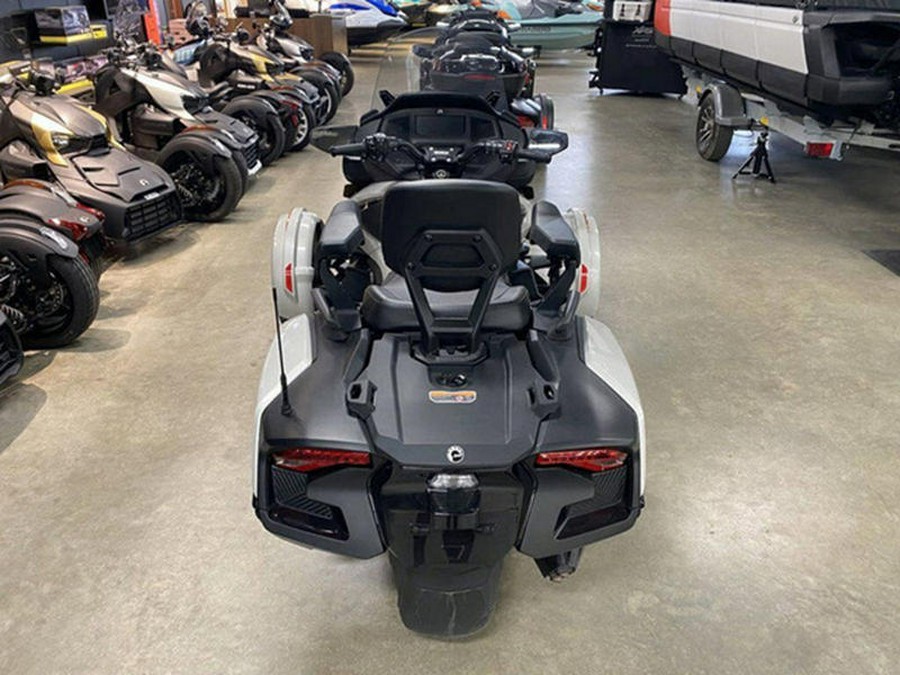 2021 Can-Am® Spyder® RT SE6