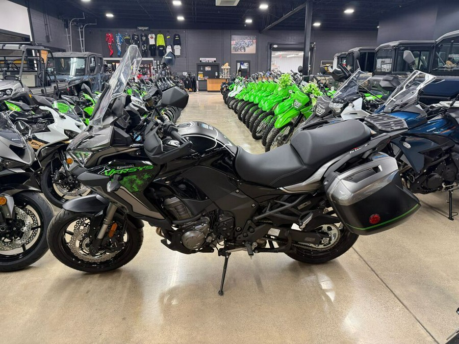 2023 Kawasaki Versys® 1000 SE LT+