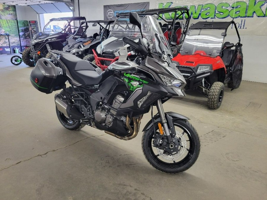 2023 Kawasaki Versys® 1000 SE LT+