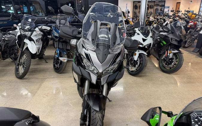 2023 Kawasaki Versys® 1000 SE LT+